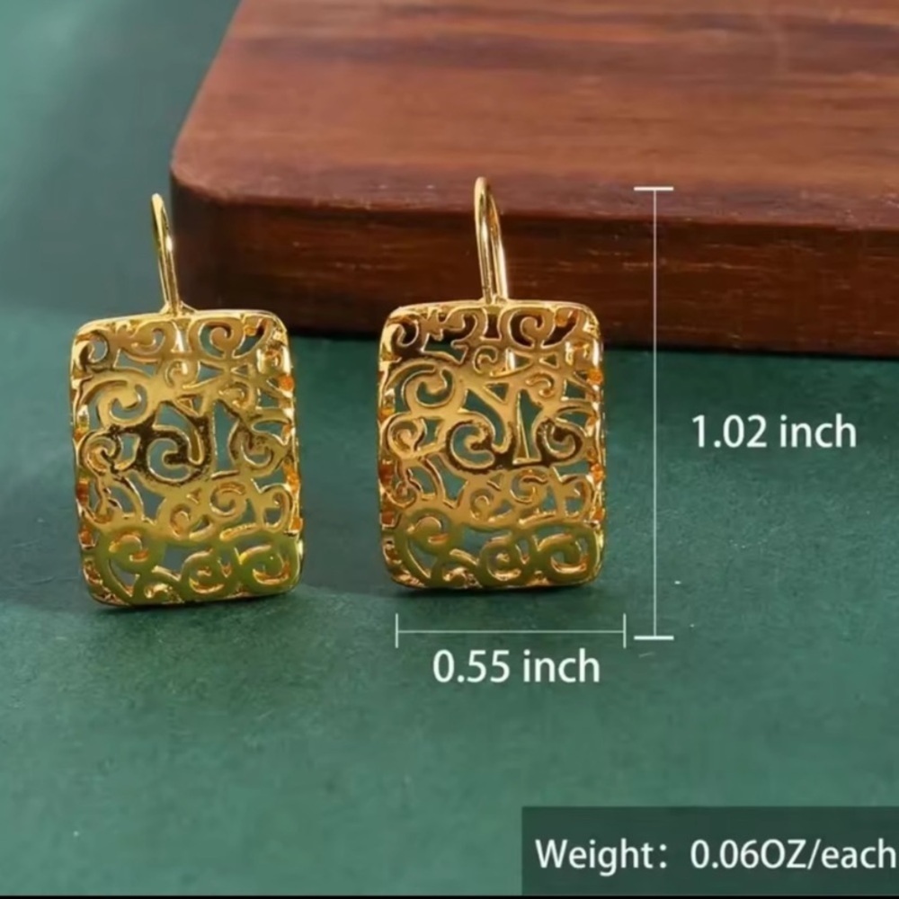 Gold Filigree Rectangle Earrings Lightweight Openwork Dangles Minimalist Jewelry - Picture 4 of 7